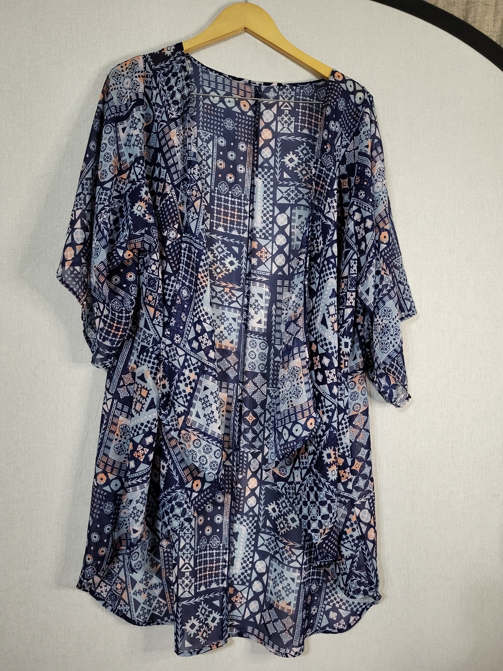 Mudd Navy and Light Blue Geometric Open Kimono